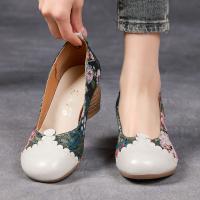 2188嫔妃丽人头层牛皮特色民族个性晕染花朵粗跟简单百搭小单鞋（大玫瑰单鞋）