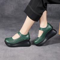 2581嫔妃丽人头层牛皮透气舒适镂空头层牛皮坡跟学院风复古民族风时尚百搭凉鞋（波浪凉鞋）