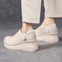 2516嫔妃丽人头层牛皮厚底坡跟简约舒适百搭复古民族风增高学院风单鞋（平编单鞋）