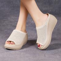 51866嫔妃丽人头层牛皮舒适厚底镂空坡跟简约时尚小个子增高女士凉拖鞋（小孔拖鞋）