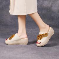 15866-1嫔妃丽人头层牛皮时尚厚底花朵复古简约风民族个性文艺增高露趾女士拖鞋（太妃玫瑰拖鞋）